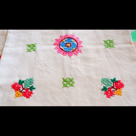 Hand embroidered canvas tote bag, reusable bag, farmer’s market tote bag - Picture 4 of 5